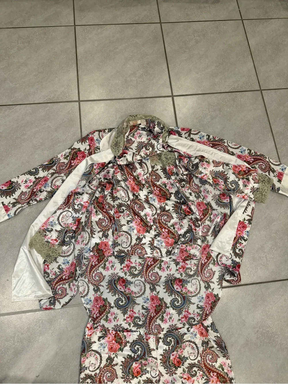 Vintage Victoria's Secret 3-Pc Paisley Floral Satin Pajama & Robe Set Medium